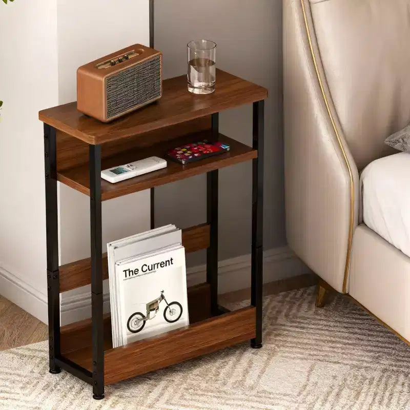 Table d'appoint à trois niveaux de style industriel, peu encombrante