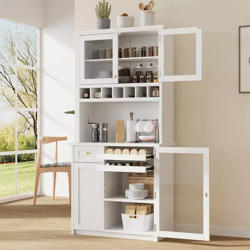 Buffet autoportant, adapté aux cuisines, salles à manger ou salons.