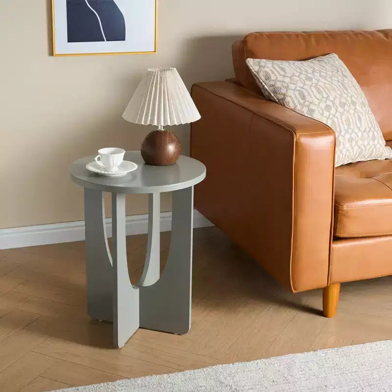 Table d'appoint ronde au design moderne