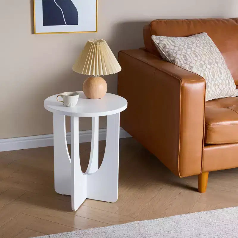 Table d'appoint ronde au design moderne
