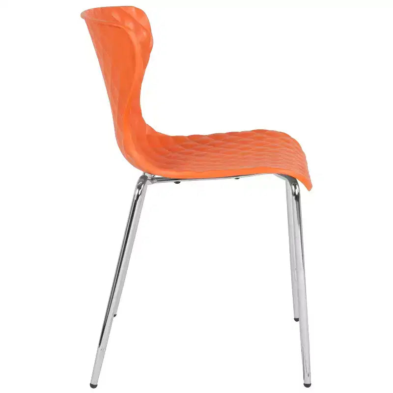 Chaise empilable en plastique au design moderne