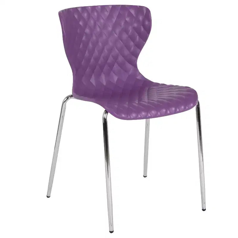 Chaise empilable en plastique au design moderne