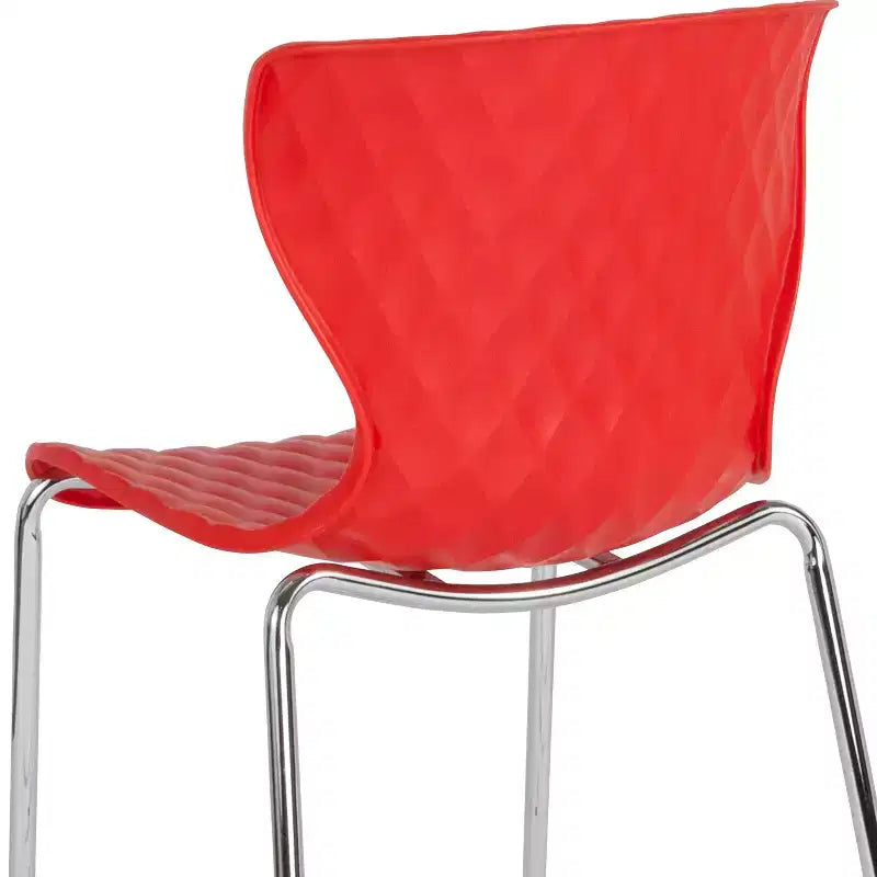 Chaise empilable en plastique au design moderne