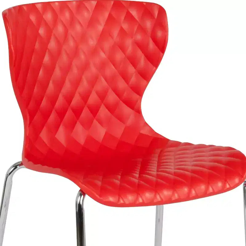 Chaise empilable en plastique au design moderne