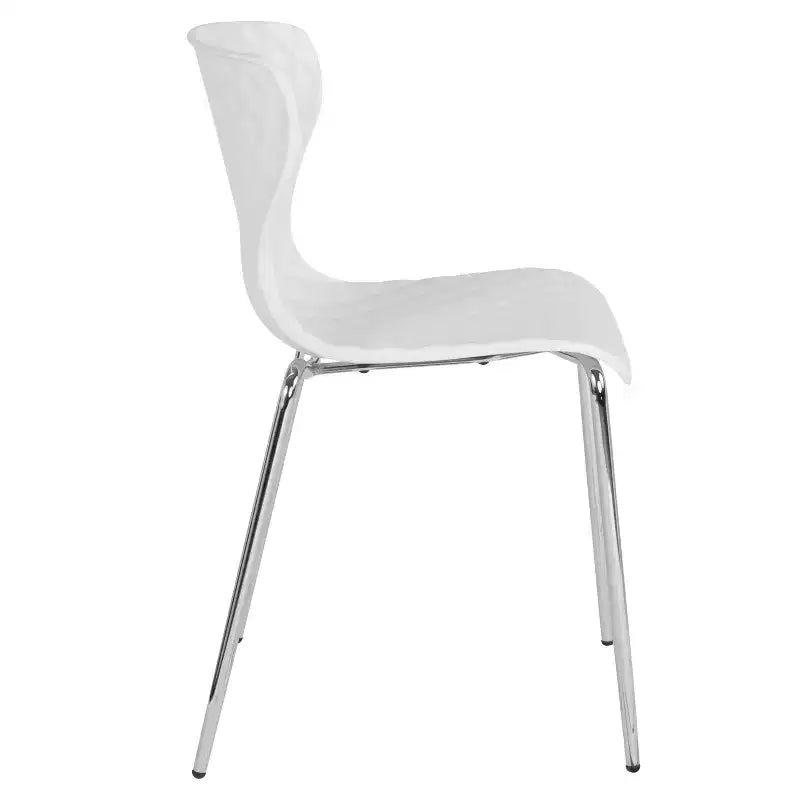 Chaise empilable en plastique au design moderne